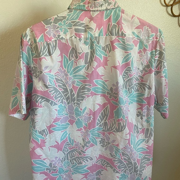Hawaiian Dress Shirt - Picture 7 of 8